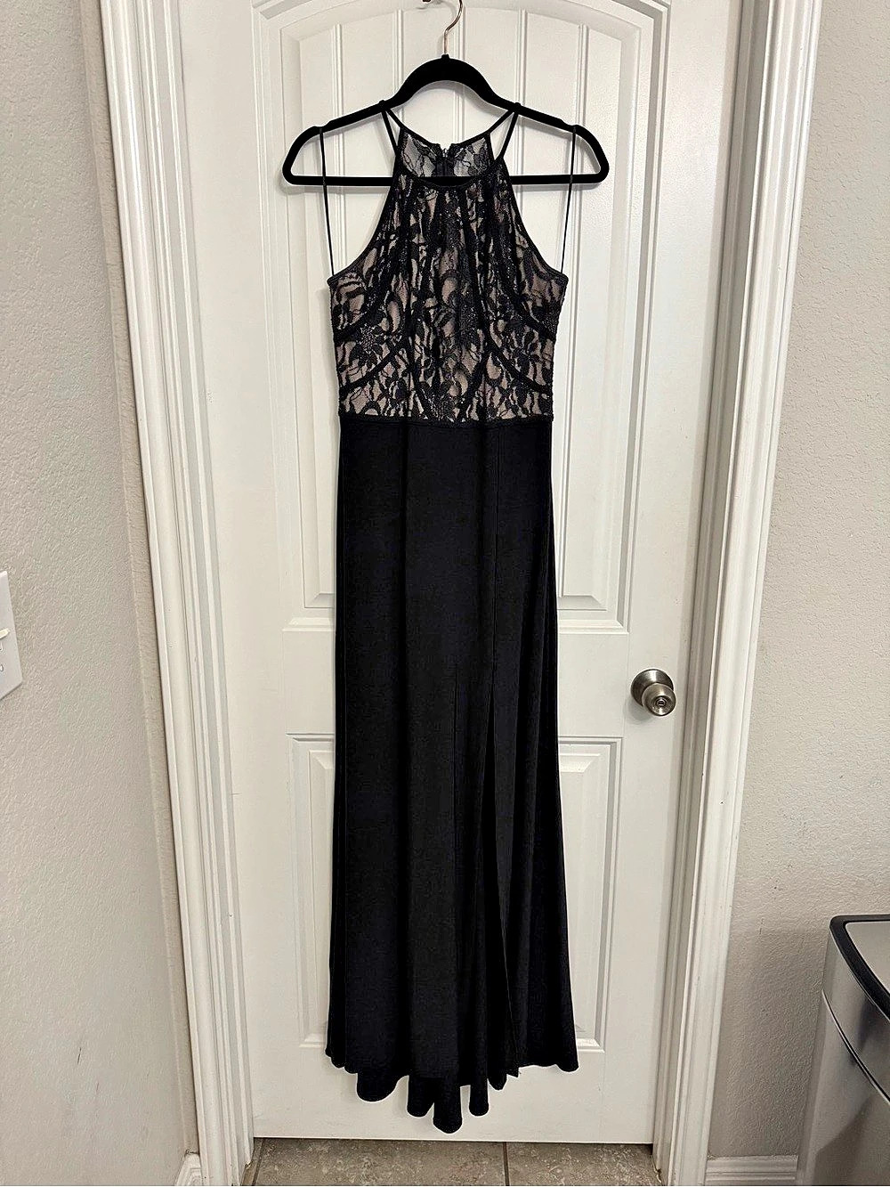 Morgan & Co. Black Lace Maxi Dress Size Medium Like New